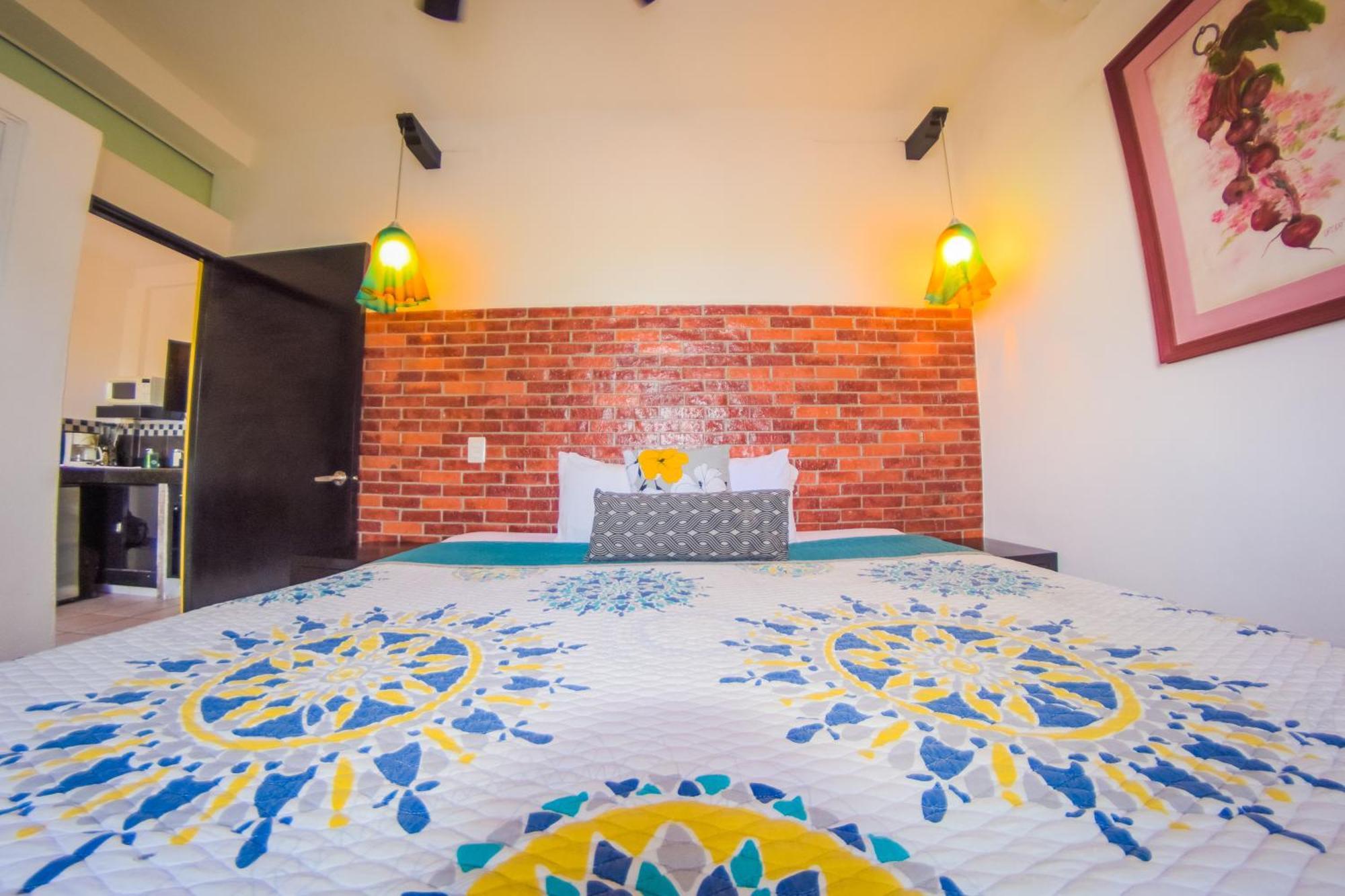 Hotel Suites Nadia Пуерто-Вальярта Екстер'єр фото